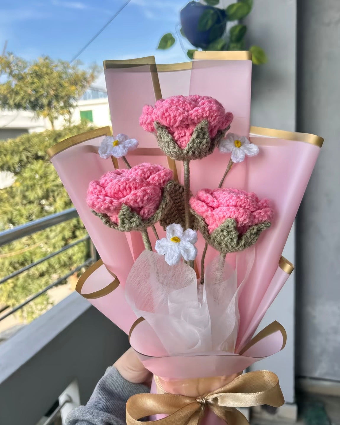 Crochet 3 rose bouquet