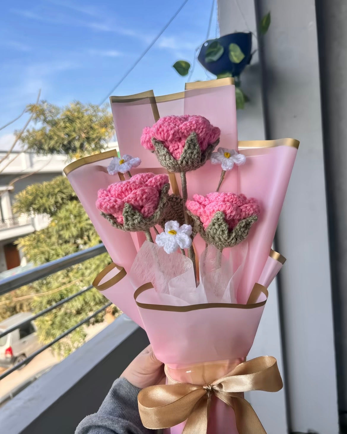 Crochet 3 rose bouquet